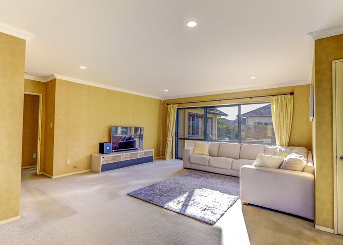  at 2 Nielsen Gardens, Rototuna, Hamilton, Waikato