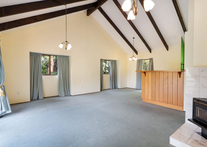  at 7 Woolwich Close, Whitby, Porirua, Wellington