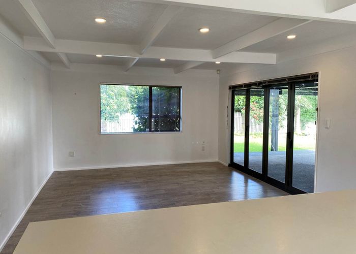  at 8 Riksha Place, Conifer Grove, Takanini