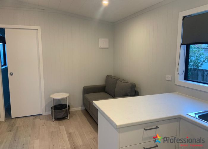  at 44A Takapu Street, Henderson, Waitakere City, Auckland