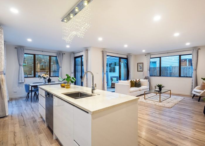  at 4/65 Francis Street, Hauraki, North Shore City, Auckland