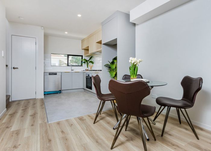  at 4/66 Bruce Road, Glenfield, Auckland