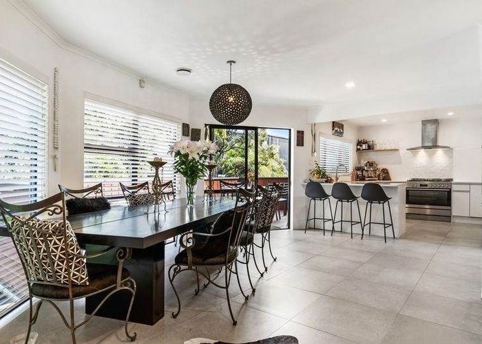  at 14 Hastings Road, Mairangi Bay, North Shore City, Auckland