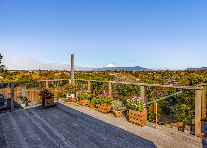  at 21 Longview Drive, Merrilands, New Plymouth, Taranaki