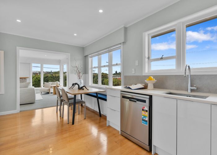  at 2 Stamford Park Road, Mount Roskill, Auckland City, Auckland