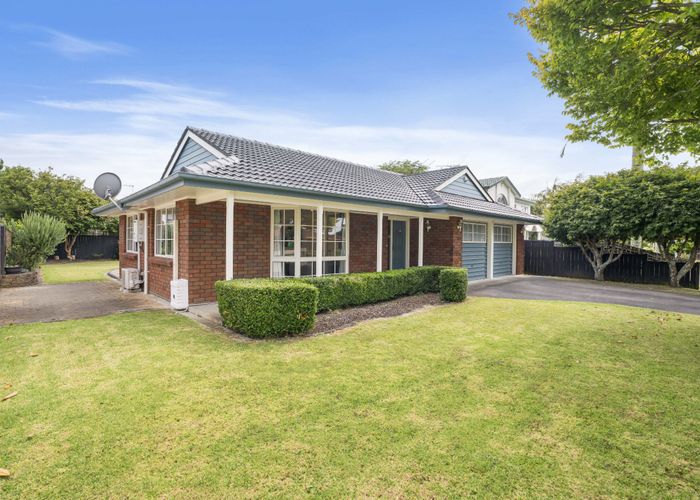  at 14 Cumbrian Place, Conifer Grove, Takanini