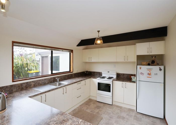  at 2/3 Tekapo Place, Opawa, Christchurch