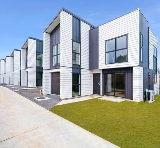  at 5 Eden Street, Mangere East, Manukau City, Auckland