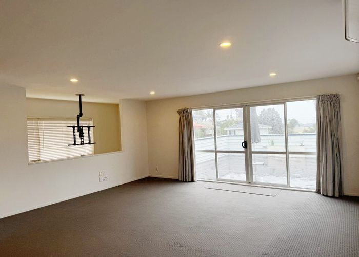  at 129 Hobsonville Road, West Harbour, Auckland