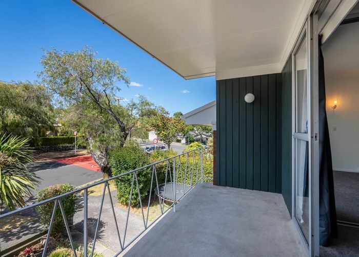 at 33 Ashton Road, Mount Eden, Auckland