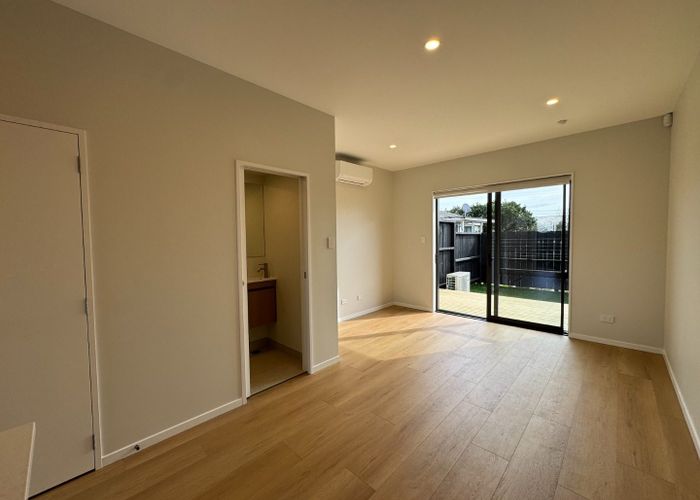  at 5/13 Thomas Road, Mangere, Manukau City, Auckland