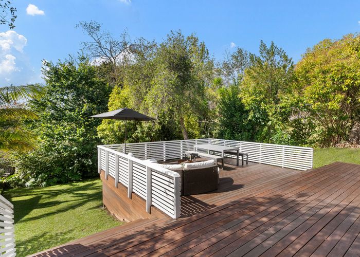  at 2/19 Lake Road, Northcote, North Shore City, Auckland