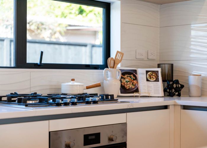  at 4/2 Halswell street, Mangere, Manukau City, Auckland