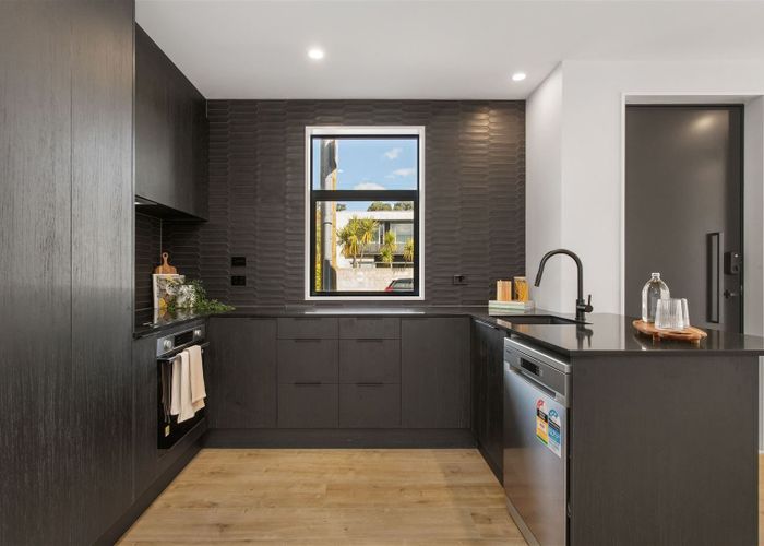 For sale 3/57B Carlton Mill Road, Merivale, Christchurch City