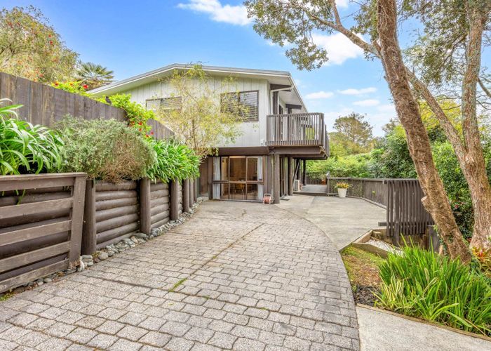 at 3 Telstar Place, Beach Haven, North Shore City, Auckland