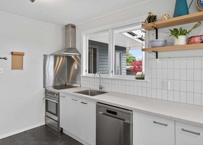  at 6 Vanda Place, Gate Pa, Tauranga, Bay Of Plenty