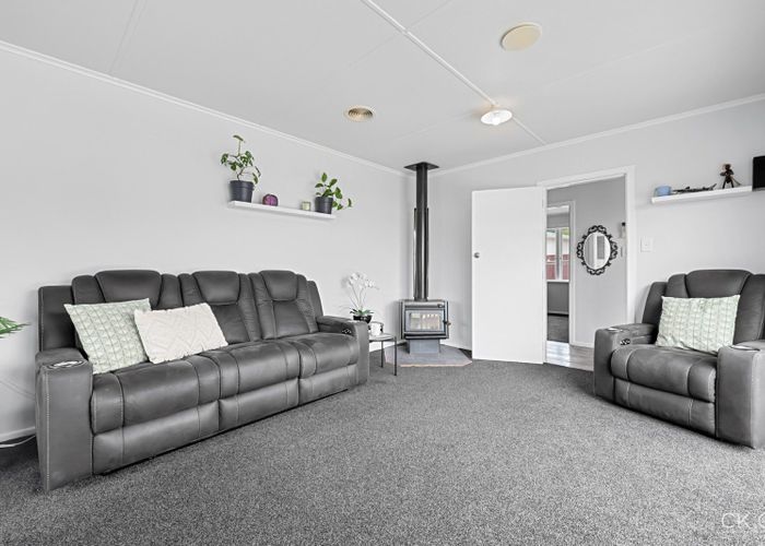  at 7 Prestige Place, Maoribank, Upper Hutt, Wellington