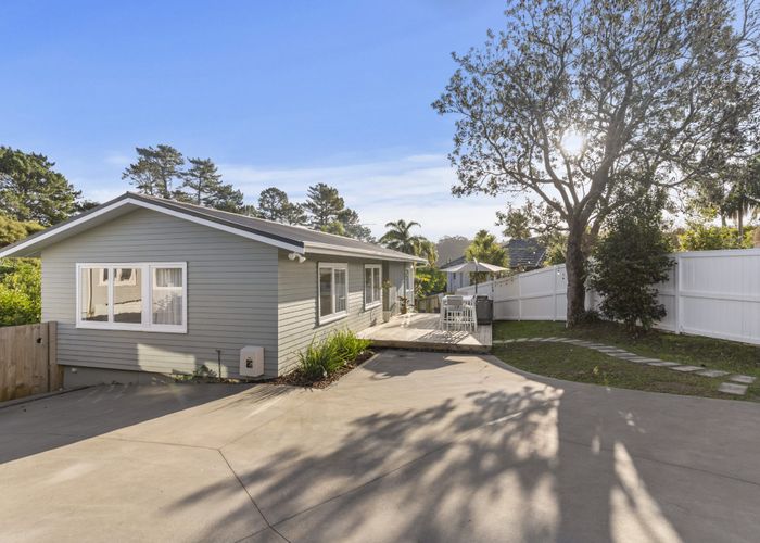  at 62 Paragon Avenue, Beach Haven, Auckland
