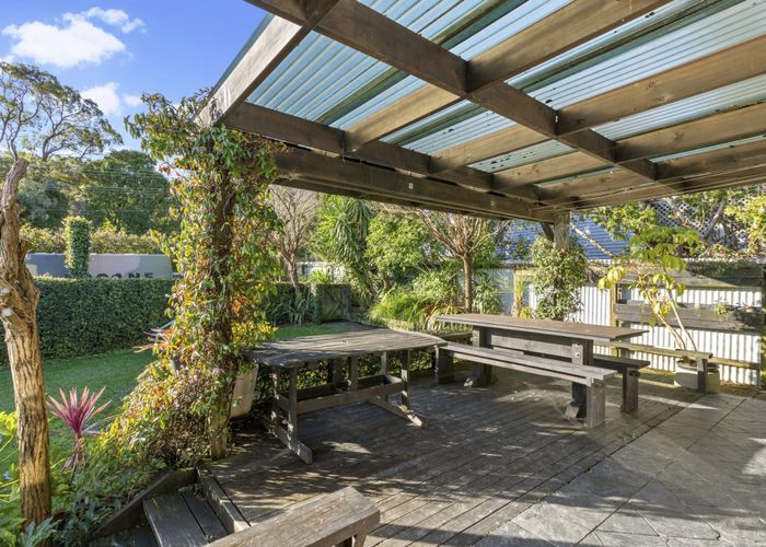  at 334 West Coast Road, Glen Eden, Waitakere City, Auckland