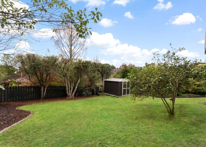  at 10 Lagoon Way, West Harbour, Waitakere City, Auckland
