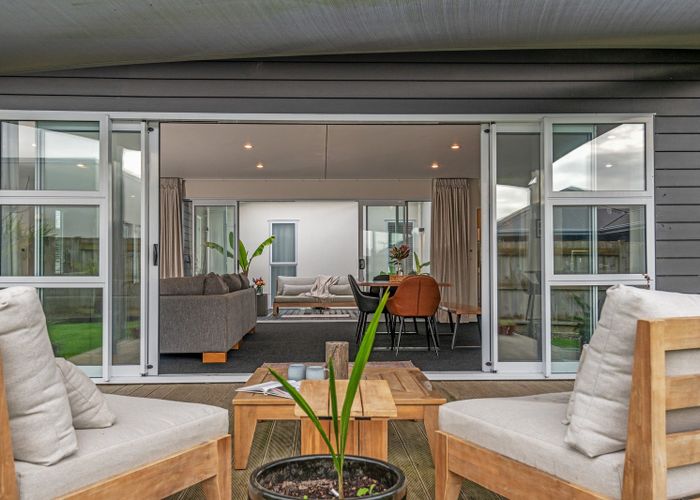  at 10 Monaco Grove, Fitzherbert, Palmerston North, Manawatu / Whanganui