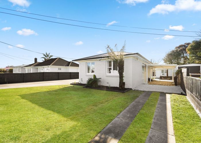  at 92 Silverdale Road, Silverdale, Hamilton