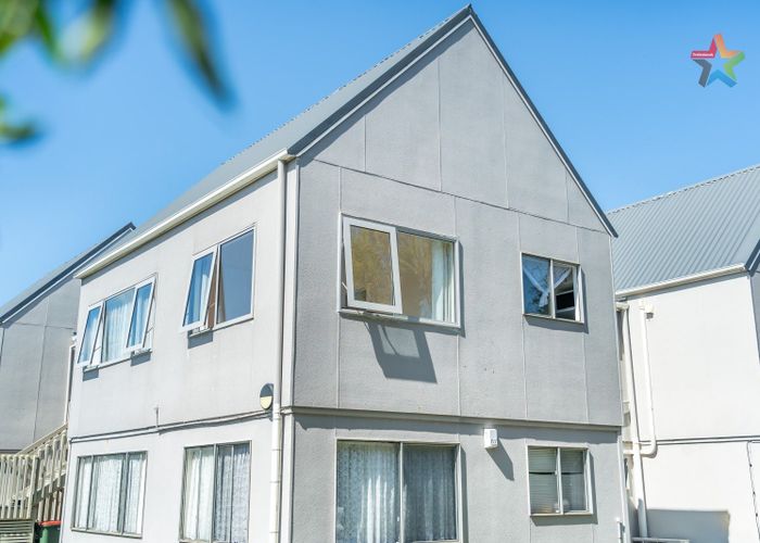  at 71N Randwick Crescent, Moera, Lower Hutt