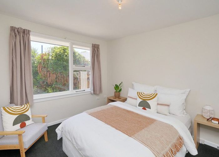  at 2/123 Hills Road, Edgeware, Christchurch