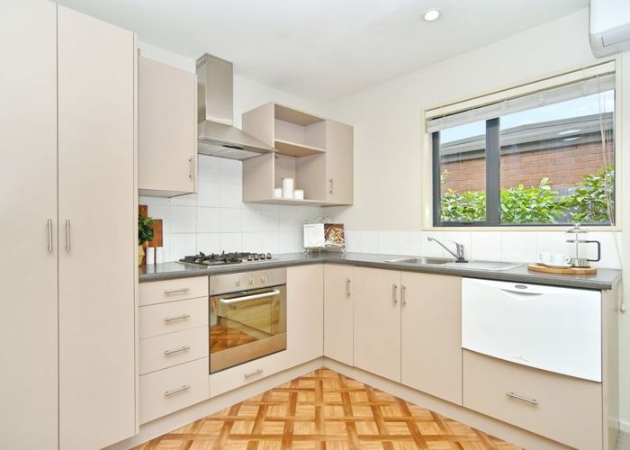  at 4/159 Highsted Road, Casebrook, Christchurch