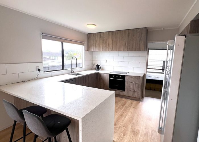  at 2/50A Weldene Avenue, Glenfield, North Shore City, Auckland