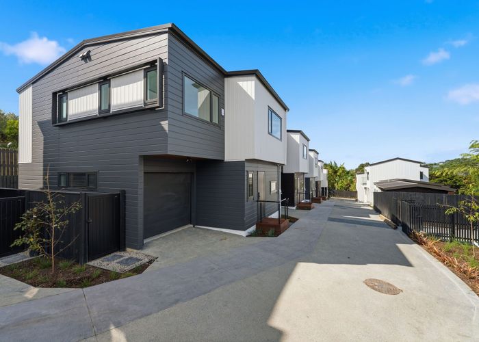  at 30 Kiteroa Terrace, Rothesay Bay, North Shore City, Auckland