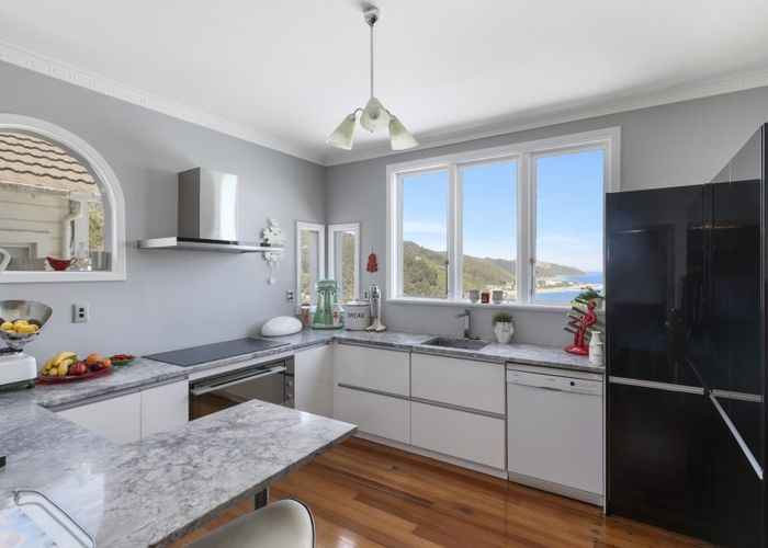  at 1/58 Ferry Road, Days Bay, Lower Hutt