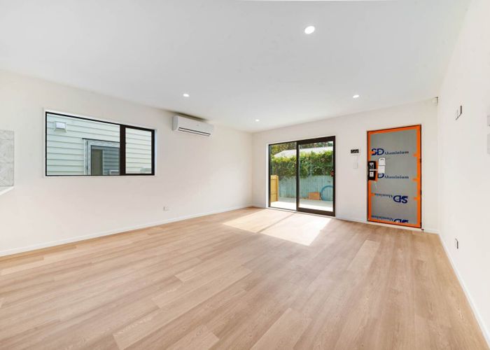  at Lot 2/21A Overton Road, Papatoetoe, Manukau City, Auckland