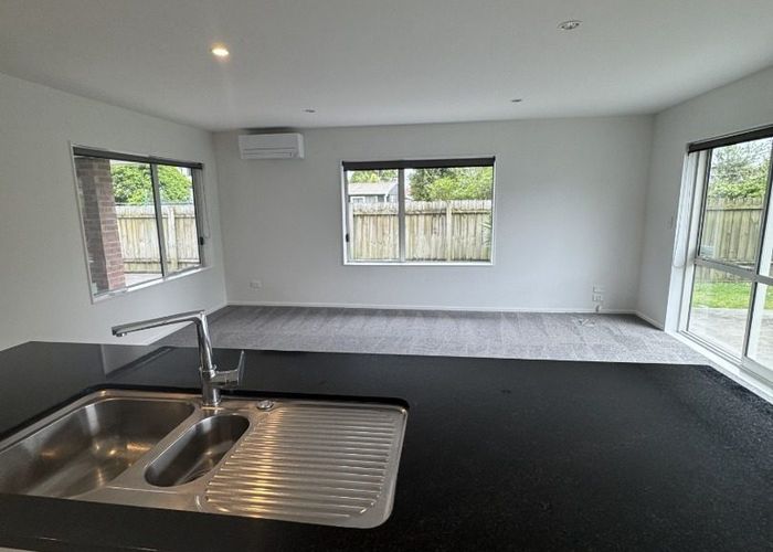  at 6A Alan Avenue, Henderson, Waitakere City, Auckland