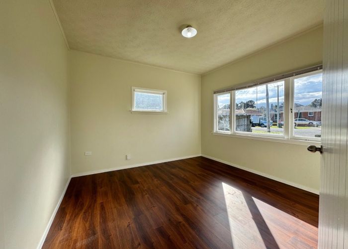  at 8A Hill Road, Papatoetoe, Manukau City, Auckland