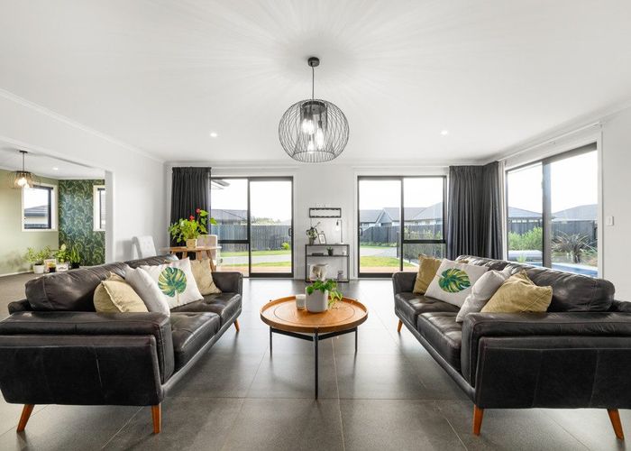  at 8 Hurricane Way, Omaka, Blenheim, Marlborough