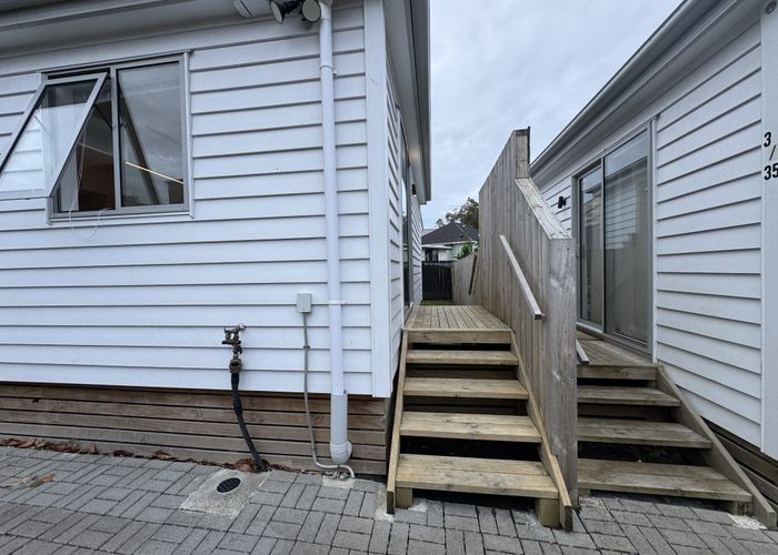  at 2/35 Waitangi Rod, Onehunga, Auckland City, Auckland