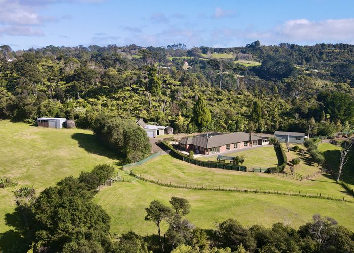  at 58 Arrowsmith Road, Waitakere, Waitakere City, Auckland