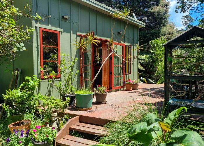  at 3 Nepean Avenue, Orapiu, Waiheke Island, Auckland