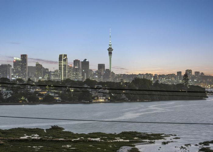  at 1/11 Pine Ridge Terrace, Hauraki, Auckland