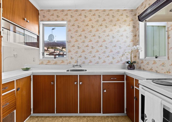  at 7 Roskilda Crescent, Taradale, Napier