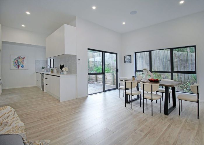  at 84C Whitney Street, New Windsor, Auckland City, Auckland