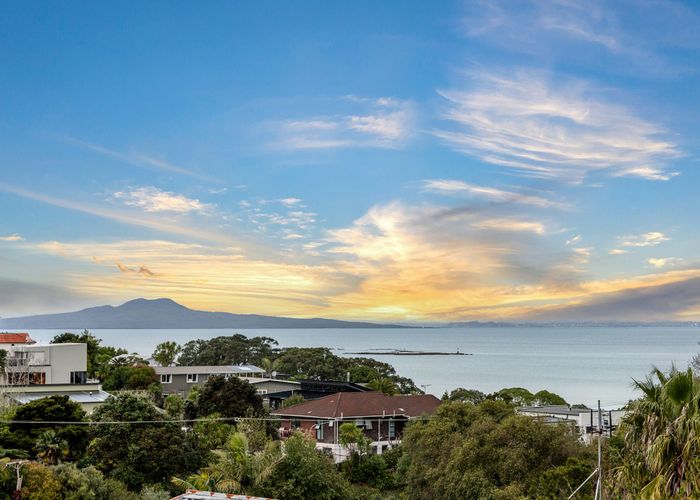  at 131 Deep Creek Road, Torbay, Auckland