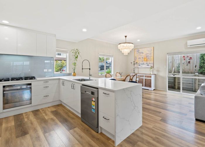  at 10 Mission Heights Drive, Flat Bush, Manukau City, Auckland