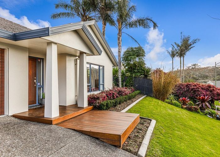  at 87 Te Wharau Drive, Greenhithe, Auckland