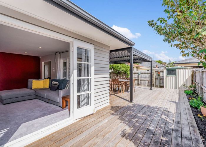  at 11 Waddell Avenue, Point England, Auckland City, Auckland