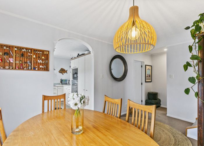  at 4/9 Tawa Street, Tawa, Wellington