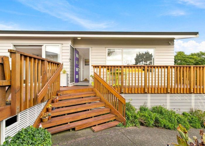  at 37 Tudor Road, Henderson, Waitakere City, Auckland