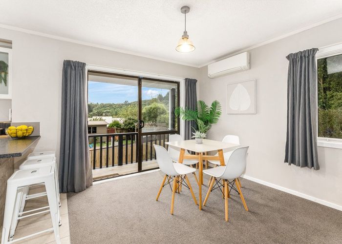  at 16 Crystal Grove, Birchville, Upper Hutt, Wellington