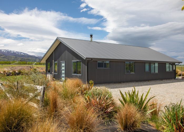  at 27 Lapins Way, Waikerikeri, Alexandra